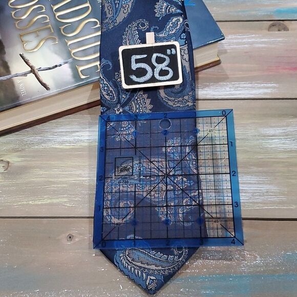 Vintage Wembley Leatherback Satins Navy Cream Paisley Textured 3" Wide Tie 58" - Picture 6 of 6